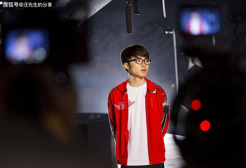 长伤复出首 长伤复出首